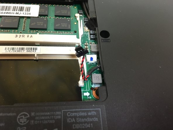 Gigabyte P35K Laptop Hard Drive Replacement: crwdns2935265:04crwdnd2935265:03crwdnd2935265:03crwdne2935265:0