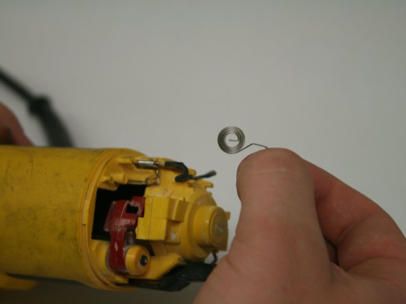 DeWalt D28110 Brush and Spring Replacement: crwdns2935265:06crwdnd2935265:02crwdnd2935265:02crwdne2935265:0