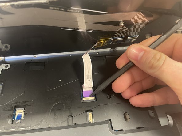 Dell Latitude E5540 Disassembly, Remove the Keyboard: crwdns2935265:09crwdnd2935265:02crwdnd2935265:03crwdne2935265:0