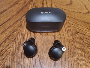 Hi :) I recently got Sony mx4 and got it little bit dirty. Any tip on how  to clean it?? : r/SonyHeadphones