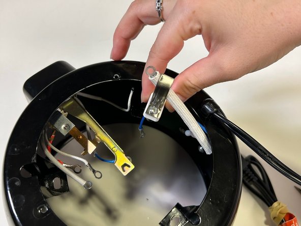 Chef’s Counter Rice Cooker RC-3 Disassembly: crwdns2935265:08crwdnd2935265:01crwdnd2935265:02crwdne2935265:0