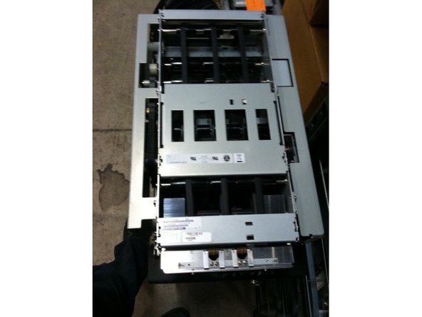 M3t Bill Dispenser Maintenance, Remove the Cover: crwdns2935265:03crwdnd2935265:03crwdnd2935265:03crwdne2935265:0