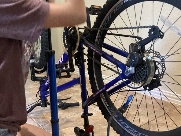 Ozone 500 Mountian Bike Rear Tire Tube Replacement: crwdns2935265:014crwdnd2935265:02crwdnd2935265:03crwdne2935265:0