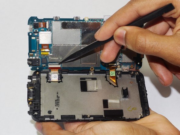 HTC Droid Incredible 4G LTE Display Assembly Replacement: crwdns2935265:010crwdnd2935265:02crwdnd2935265:03crwdne2935265:0