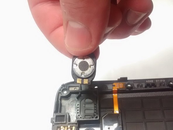 Motorola Moto G 1st Generation Back Speaker Replacement, Removing the Speaker: crwdns2935265:06crwdnd2935265:03crwdnd2935265:03crwdne2935265:0