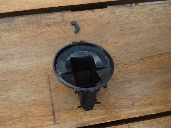 Nespresso U inner coffee spout replacement: crwdns2935265:08crwdnd2935265:03crwdnd2935265:03crwdne2935265:0