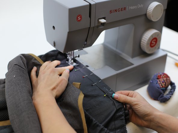 How to Repair a Broken Drawstring Tunnel in a Backpack, Pin the area: crwdns2935265:04crwdnd2935265:02crwdnd2935265:03crwdne2935265:0