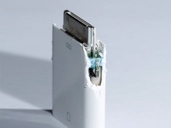 iPad Camera Connection Kit - SD Card Adapter Teardown: crwdns2935265:04crwdnd2935265:02crwdnd2935265:02crwdne2935265:0
