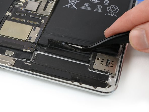 iPad Pro 10.5" Battery Replacement: crwdns2935265:040crwdnd2935265:02crwdnd2935265:02crwdne2935265:0