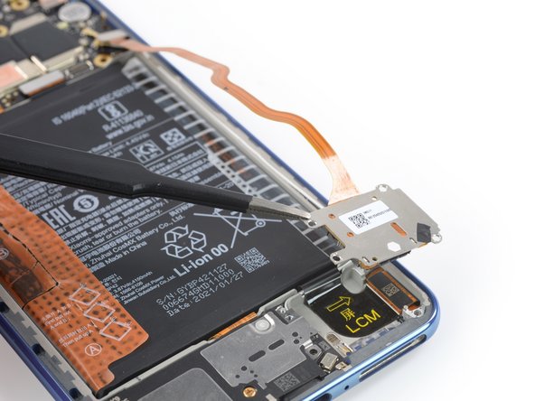 Xiaomi Mi 11 Lite Screen Replacement, Remove the SIM card tray: crwdns2935265:014crwdnd2935265:02crwdnd2935265:02crwdne2935265:0