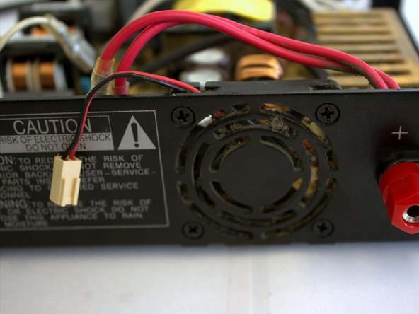 RadioShack 22-510 Switching Power Supply Teardown, Remove Fan: crwdns2935265:03crwdnd2935265:02crwdnd2935265:03crwdne2935265:0