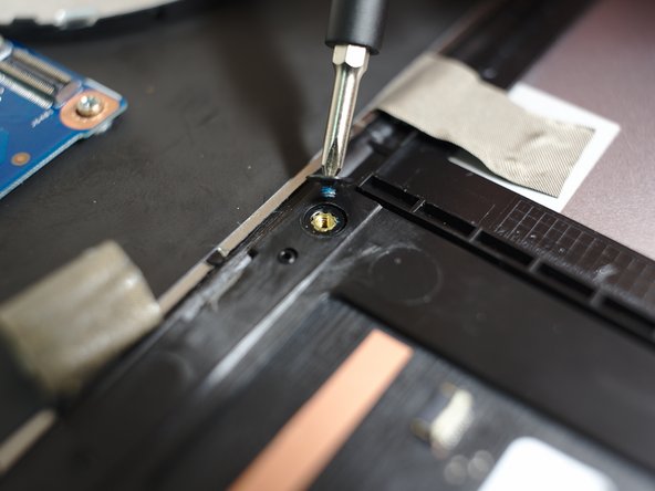 Asus ZenBook UX330U Trackpad Replacement: step 13, image 3 of 3
