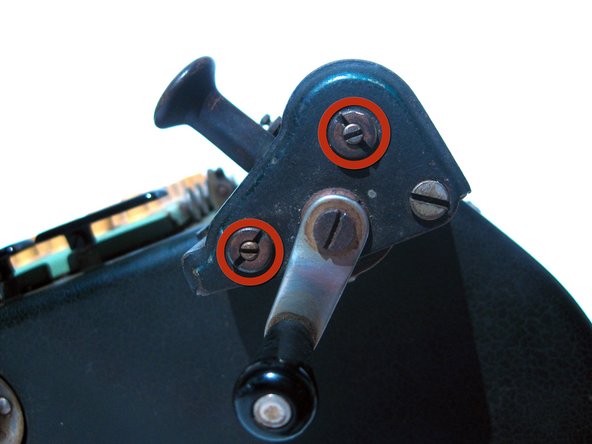 Disassembling Monroe LA5-160 calculator completely: crwdns2935265:06crwdnd2935265:02crwdnd2935265:02crwdne2935265:0