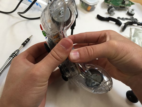 Xbox 360 Controller Shell & Thumbstick Replacement, Replacing Thumbstick: step 13, image 2 of 3