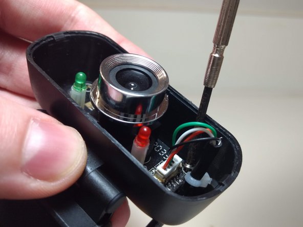 How to Fix a Loose Connector in an Anivia 1080p Webcam: step 8, image 2 of 3