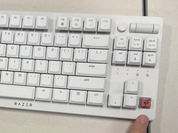 Razer DeathStalker V2 Pro TKL Key Switch Replacement, Razer DeathStalker V2 Pro TKL Switch Replacement: step 1, image 3 of 3
