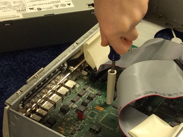 Macintosh Quadra 610 Teardown, Motherboard: crwdns2935265:07crwdnd2935265:02crwdnd2935265:02crwdne2935265:0