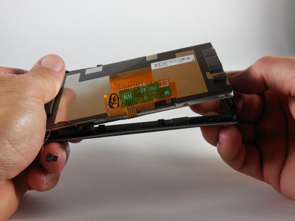 TomTom GO Live 1535M Screen Replacement, Removing the Screen: crwdns2935265:03crwdnd2935265:02crwdnd2935265:03crwdne2935265:0