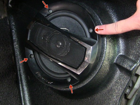 1967-68 Mustang Kick Panel Speaker Replacement: crwdns2935265:09crwdnd2935265:02crwdnd2935265:02crwdne2935265:0