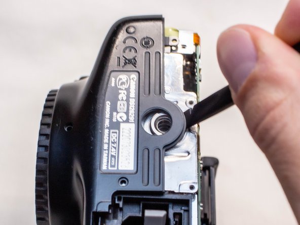 Canon EOS Rebel T3 Front Cover Replacement: stap 0, afbeelding 2 van 3
