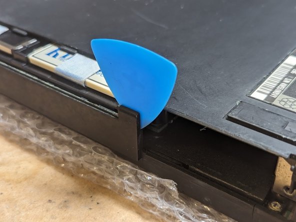 IBM Thinkpad 700C Disassembly, Rear Cover: crwdns2935265:020crwdnd2935265:02crwdnd2935265:03crwdne2935265:0