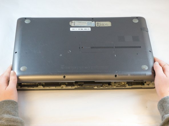 Samsung NP700Z5AH Hard Drive Replacement: crwdns2935265:03crwdnd2935265:02crwdnd2935265:02crwdne2935265:0