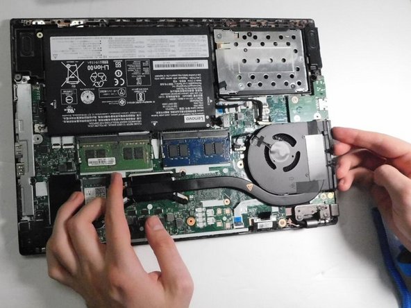 Lenovo ThinkPad L490 Fan and Heatsink Replacement: crwdns2935265:06crwdnd2935265:02crwdnd2935265:03crwdne2935265:0