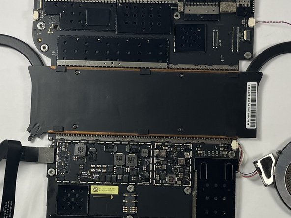 Microsoft Surface Book 2 15" Heat Sink Replacement, Heat Sink: crwdns2935265:08crwdnd2935265:02crwdnd2935265:02crwdne2935265:0