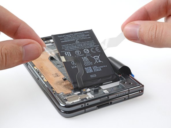 Google Pixel Fold Inner Screen Assembly Replacement, Separate the adhesive: crwdns2935265:068crwdnd2935265:03crwdnd2935265:03crwdne2935265:0