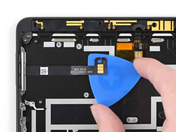 Microsoft Surface Pro X Volume Button Cable Replacement, Detach the volume button cable: passo 107, immagine 3 di 3