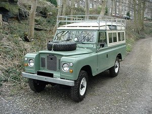 The History of Land Rover - iFixit