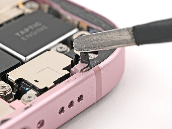 iPhone 15 Battery Replacement, Remove the back glass adhesive: stap 39, afbeelding 2 van 2