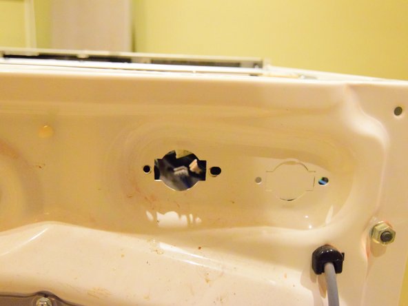 AEG Lavamat L14850 washer dryer Inlet valve Replacement, Disconnect the valve: crwdns2935265:05crwdnd2935265:03crwdnd2935265:03crwdne2935265:0