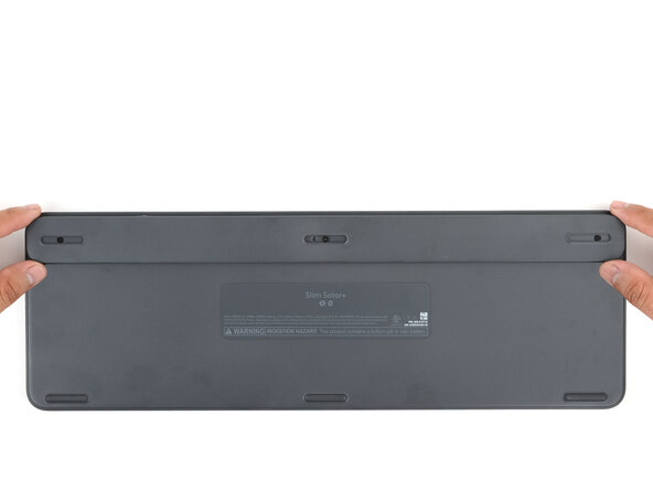 Logitech Signature Slim Solar+ Battery Replacement, Reassemble the keyboard: crwdns2935265:08crwdnd2935265:02crwdnd2935265:02crwdne2935265:0