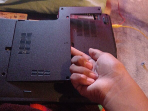 Changing the RAM: step 2, image 1 of 1