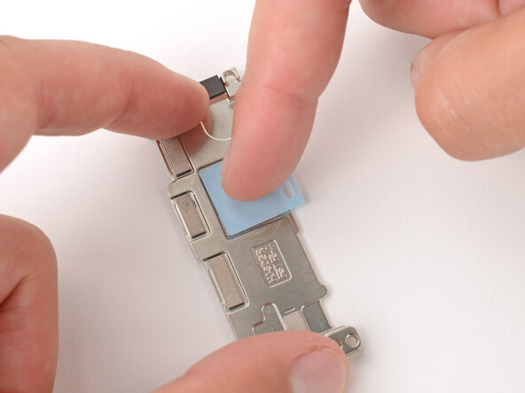 Google Pixel 10 Battery Replacement: 41 단계, 이미지 3개 중 2개