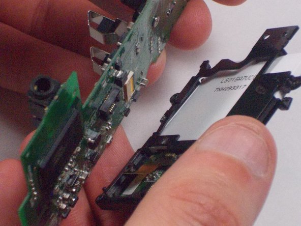 Flip Video Ultra Circuit Board Replacement: crwdns2935265:015crwdnd2935265:02crwdnd2935265:02crwdne2935265:0