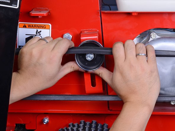 Classen Sod Cutter SC18AHDCA 2019 Engine Belt Replacement, Un-tension the belt: crwdns2935265:08crwdnd2935265:02crwdnd2935265:03crwdne2935265:0