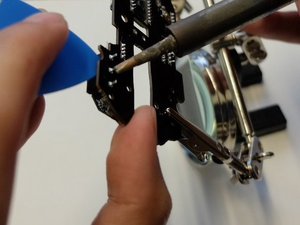 Razer Naga Trinity OMRON D2FC-F-K(50M) Micro Switch Replacement: step 15, image 2 of 2