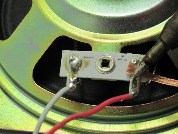 Cobra 29 LTD Classic Internal Speaker Replacement, Internal Speaker: crwdns2935265:012crwdnd2935265:03crwdnd2935265:03crwdne2935265:0