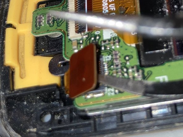 Motorola MOTOACTIV W450 Teardown, Small Screen & Camera Removal: crwdns2935265:011crwdnd2935265:02crwdnd2935265:03crwdne2935265:0