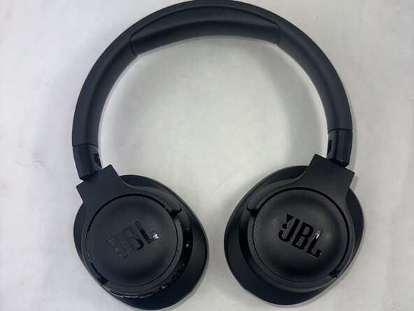 JBL Tune 760NC Faulty Charging Port Cleaning: crwdns2935265:05crwdnd2935265:01crwdnd2935265:01crwdne2935265:0