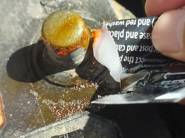 How to Clean Your Car Battery Terminals: crwdns2935265:04crwdnd2935265:02crwdnd2935265:03crwdne2935265:0