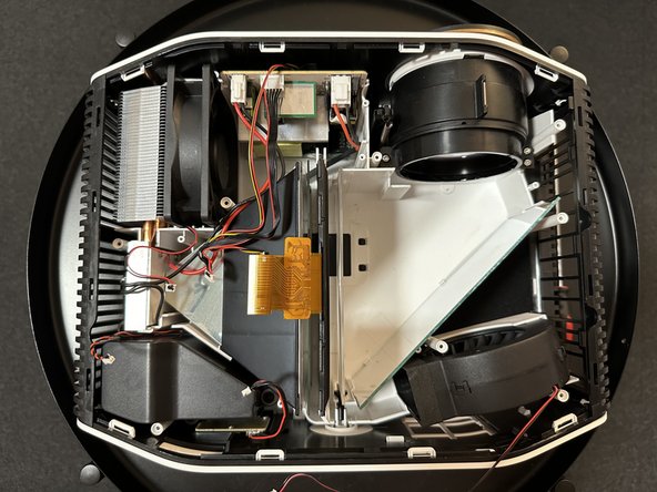 Alliums LED projector AP-020 Teardown, Open the light path: crwdns2935265:05crwdnd2935265:03crwdnd2935265:03crwdne2935265:0