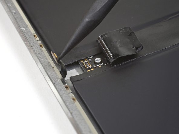 iPad Pro 9.7" Battery Replacement, Disconnect the smart connector: step 101, image 3 of 3