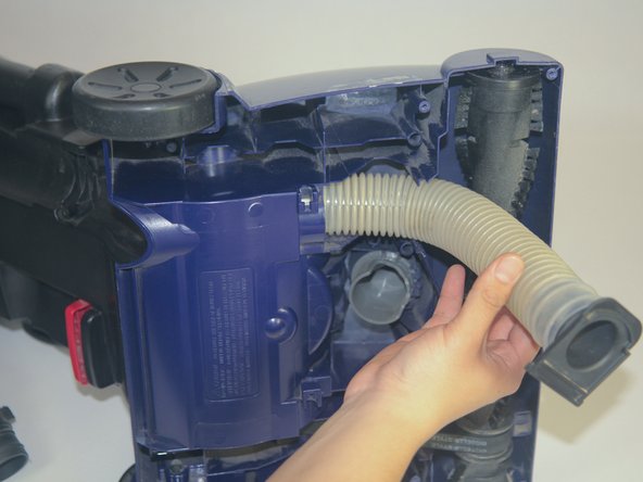 Replacing a Bissell POWERforce Helix Vacuum Hose: crwdns2935265:07crwdnd2935265:02crwdnd2935265:03crwdne2935265:0