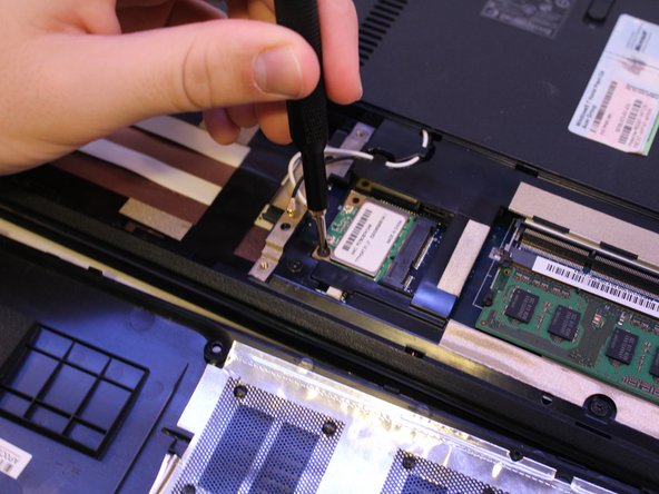 Acer Aspire 5741-5698 WIFI Chipset Replacement: crwdns2935265:05crwdnd2935265:02crwdnd2935265:02crwdne2935265:0