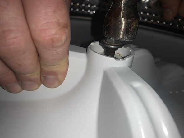 Maytag MVWX655DW1 Washer Basket Hub Replacement: step 4, image 2 of 3