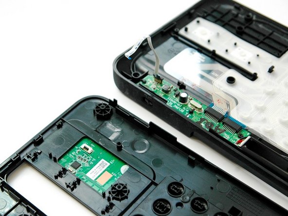 Logitech Harmony Smart Keyboard Touchpad Printed Circuit Board (PCB) Replacement: crwdns2935265:011crwdnd2935265:03crwdnd2935265:03crwdne2935265:0