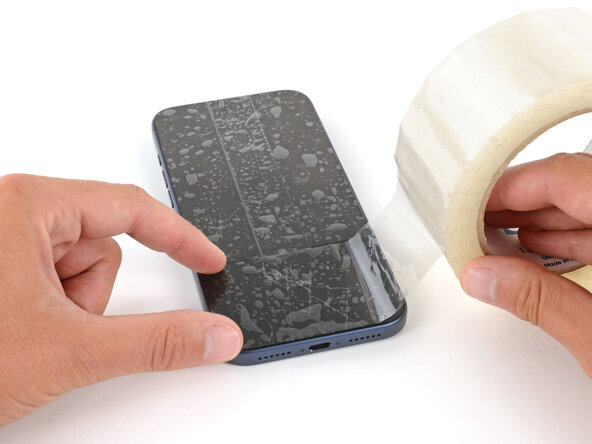 iPhone 17 Pro Battery Replacement, Cracked glass preparation: crwdns2935265:02crwdnd2935265:01crwdnd2935265:03crwdne2935265:0